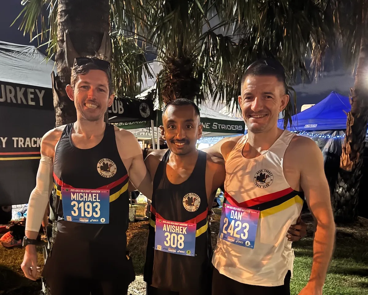 The 2:45 crew ready to head to the start line: Michael, Avi and Dan, with Avi giving up his priority start so the group could run together.